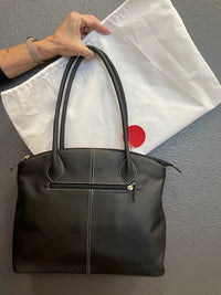 Load image into Gallery viewer, Leather Embossed Purse
