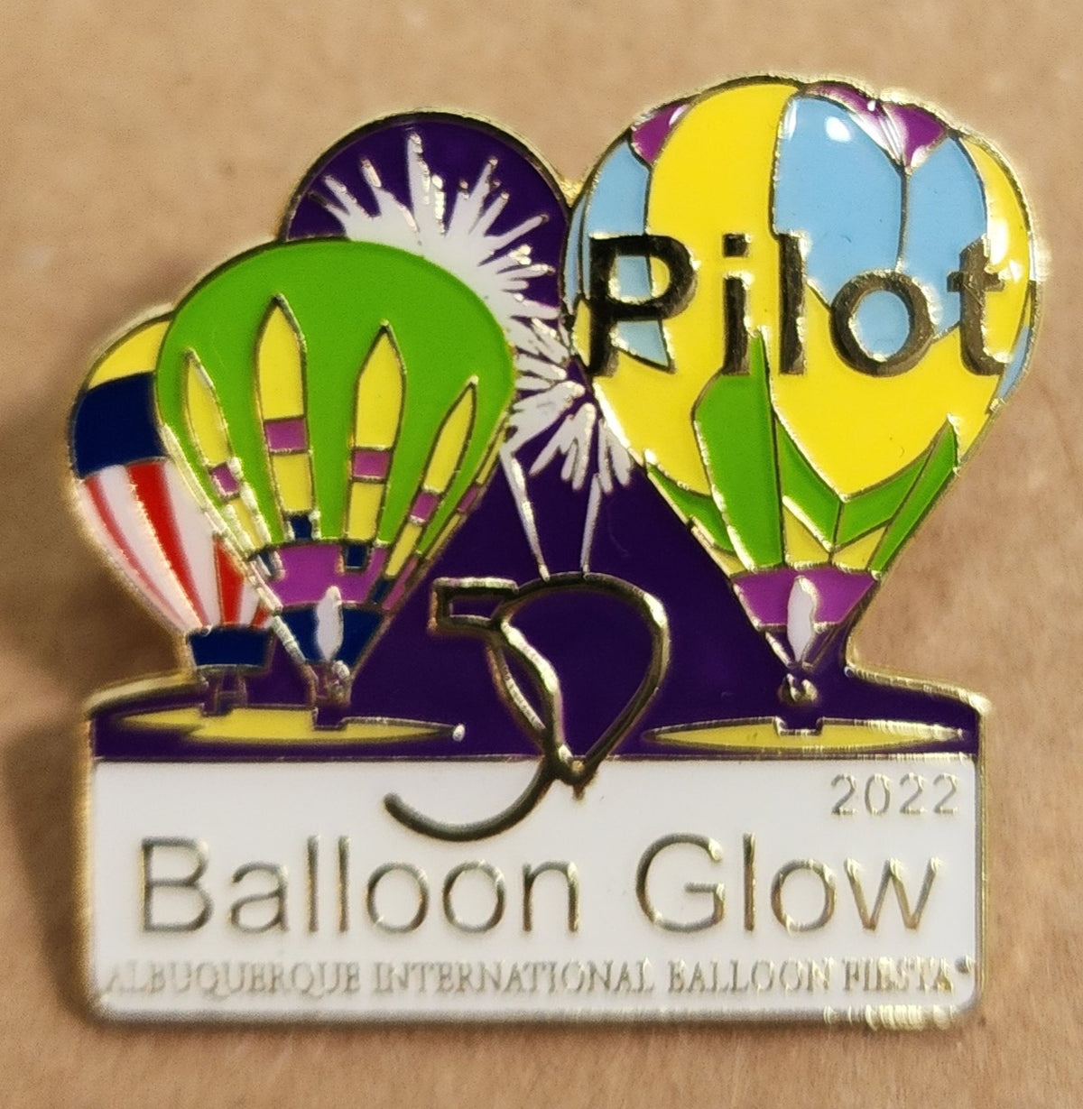 2022 Balloon Glow Pilot Pin